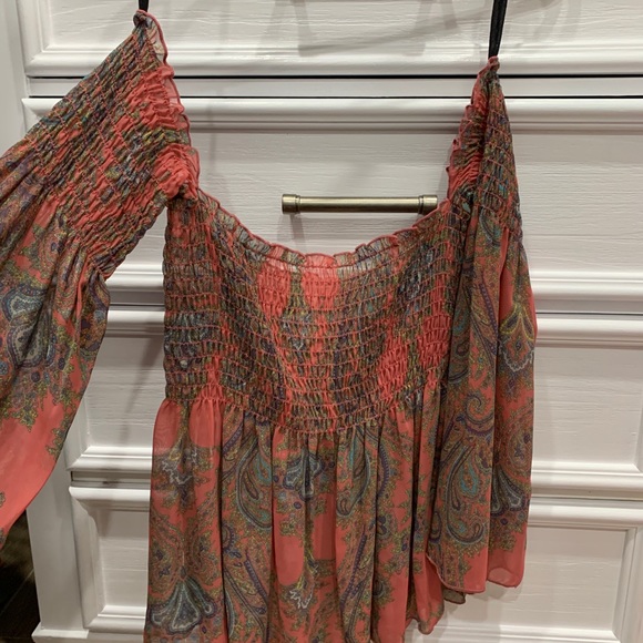 Paisley off the shoulder top - Picture 2 of 3